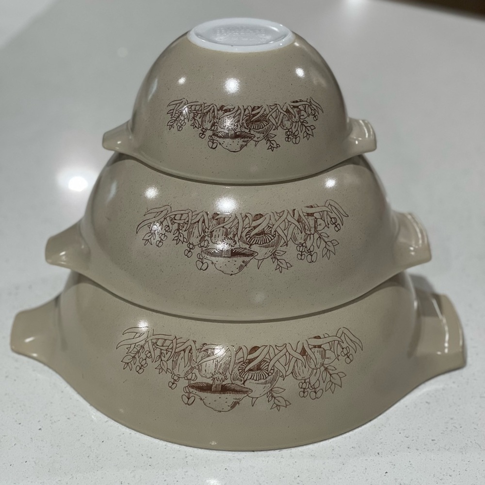 Vintage Pyrex mixing bowls Forest Fancies  set of 3